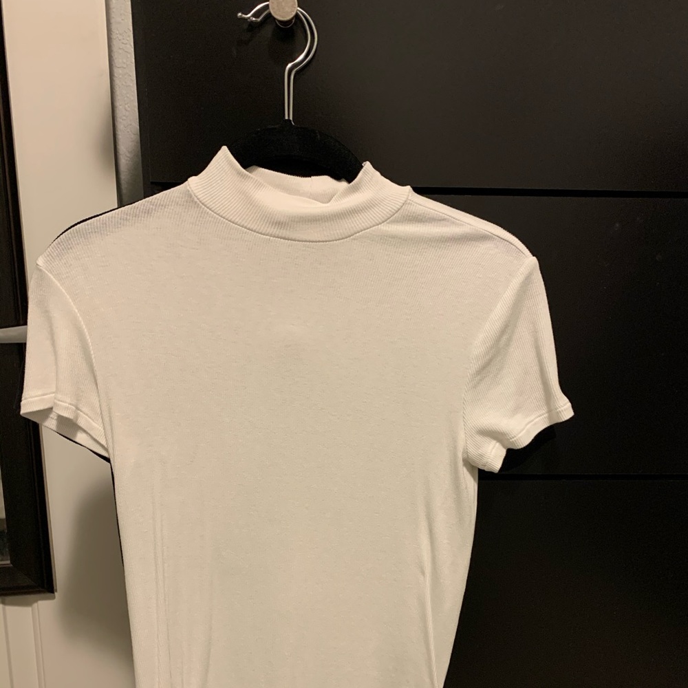 Express White Short Sleeve Tee